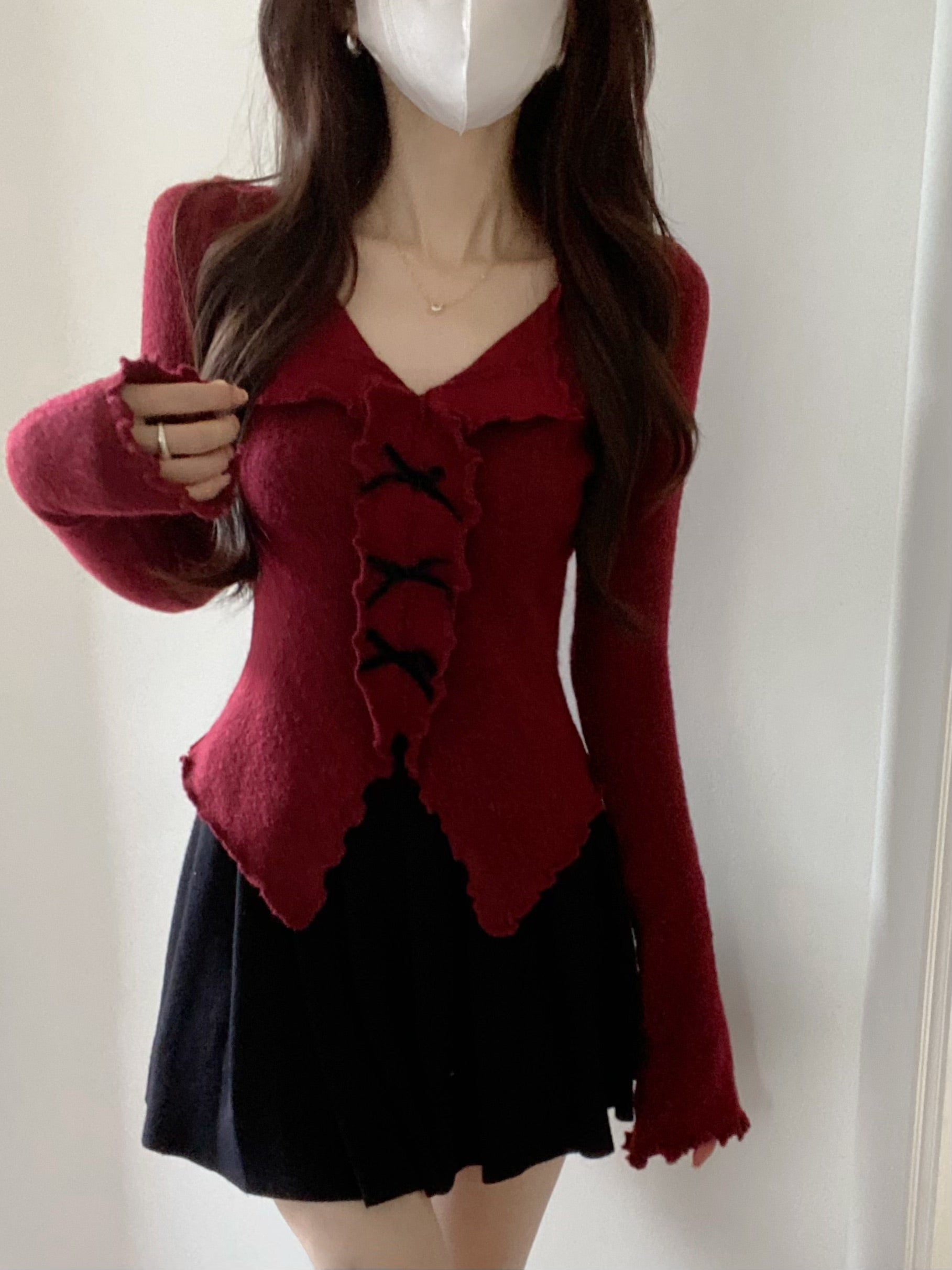 Milky White Wooden Ear Bow V-neck Sweater Women Clarke Vibe Store
