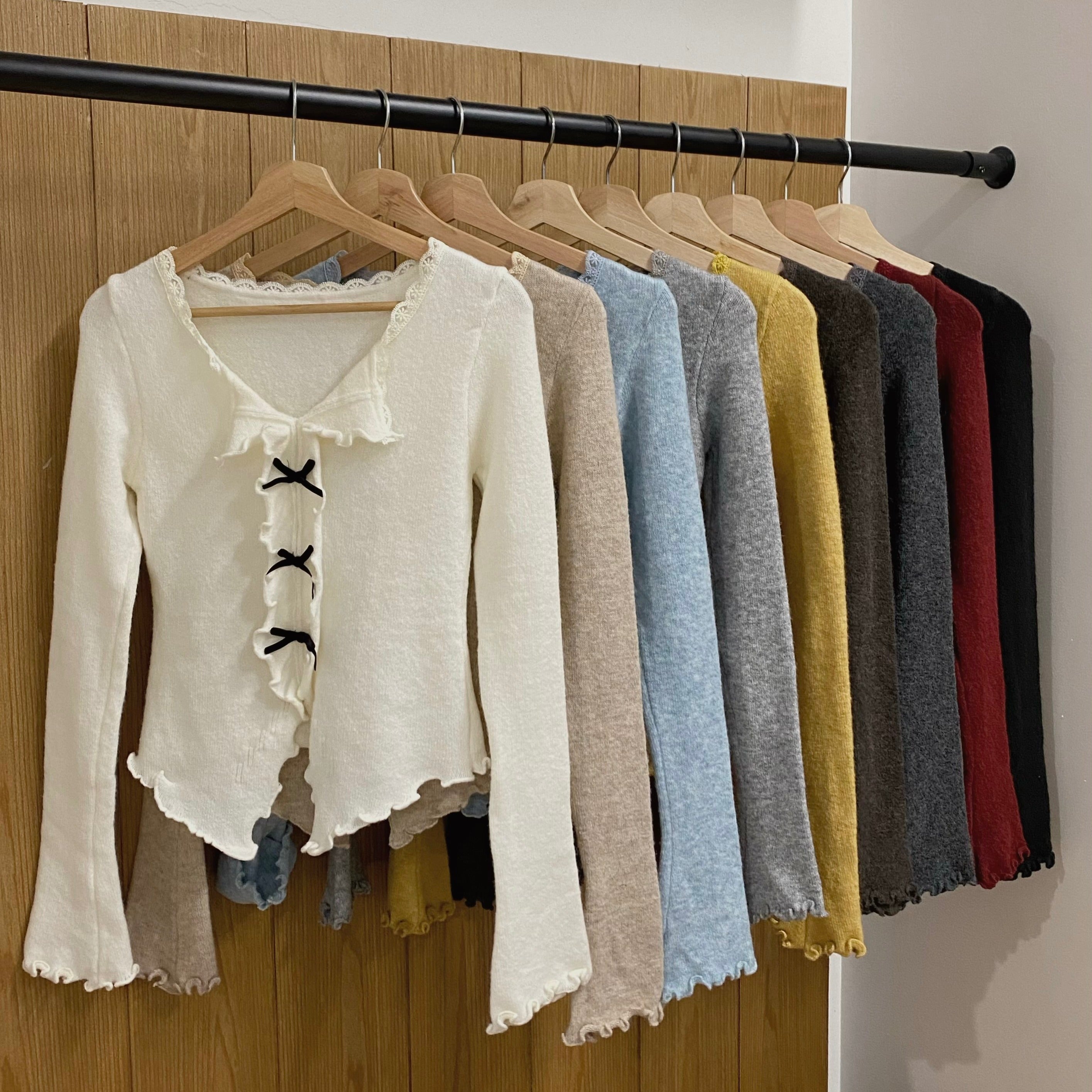 Milky White Wooden Ear Bow V-neck Sweater Women Clarke Vibe Store