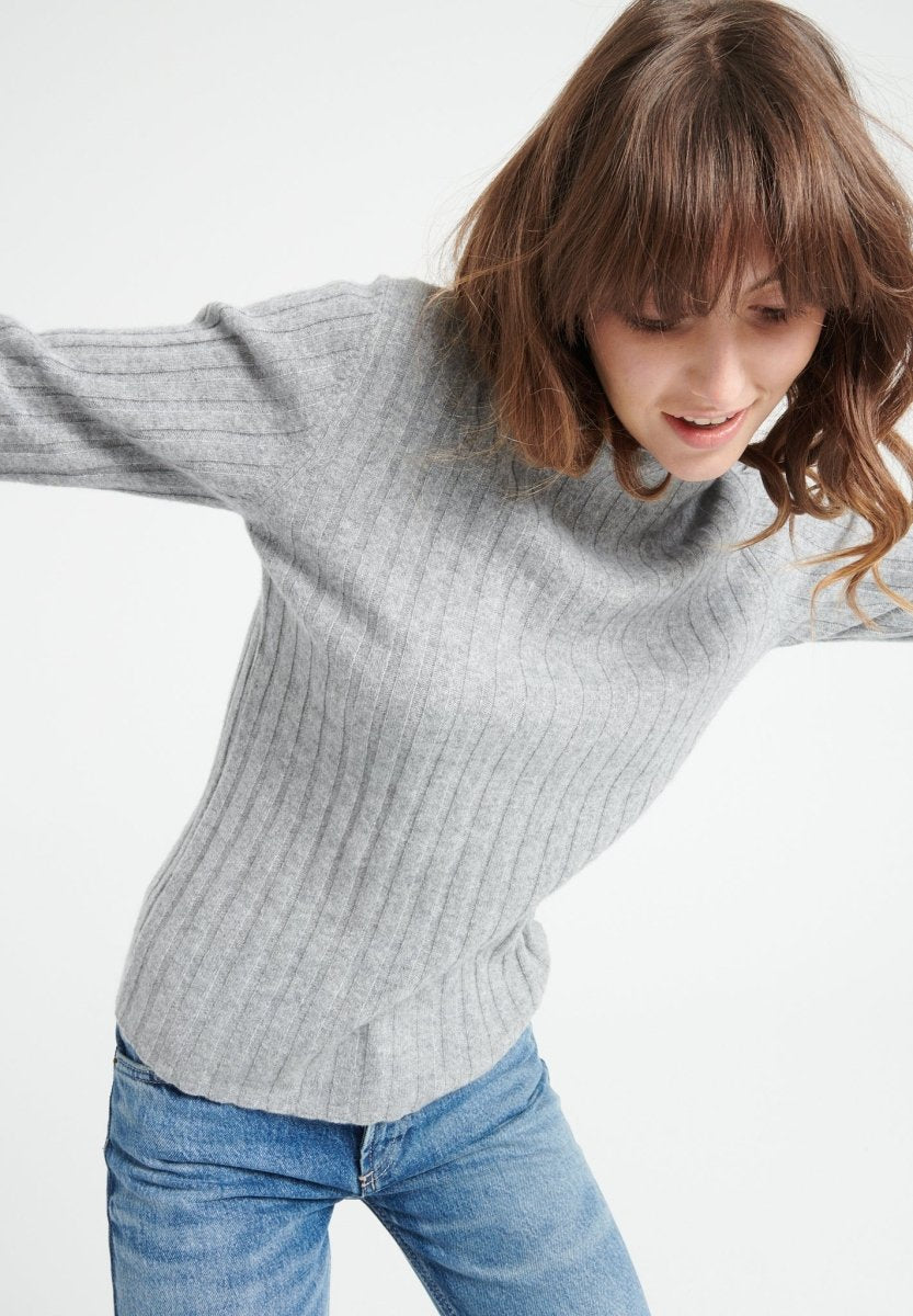 Pull col roulé femme en cachemire gris clair - LILLY 15 Studio Cashmere8