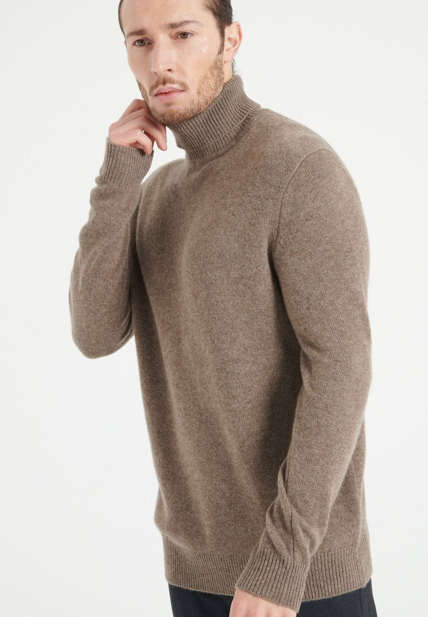 Pull col roulé homme en cachemire 4 fils taupe - LUKE 15 Studio Cashmere8