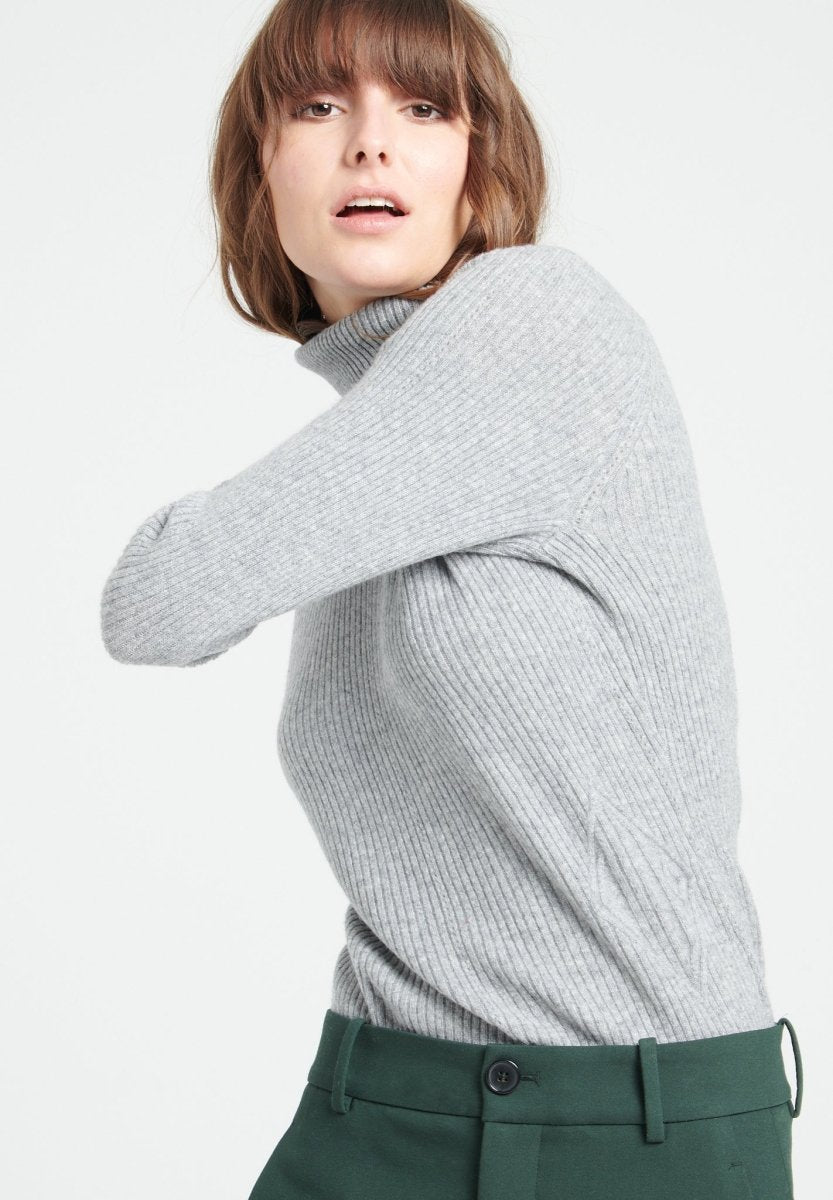 Pull col roulé femme en cachemire gris clair - MIA 5 Studio Cashmere8