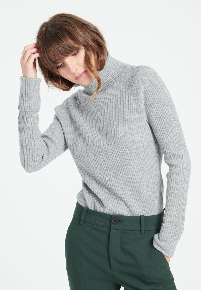 Pull col roulé femme en cachemire gris clair - MIA 5 Studio Cashmere8